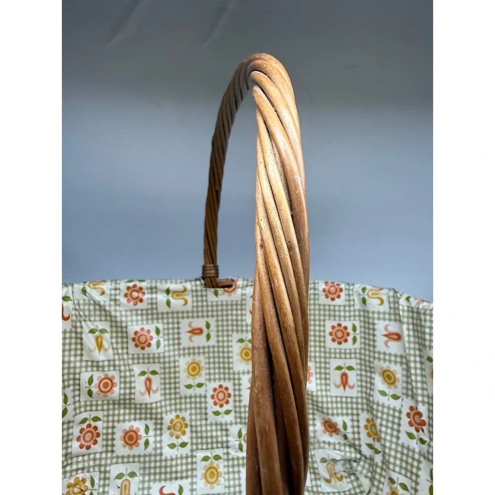 Vintage Wicker Picnic Basket Retro Floral Gingham Liner Cottagecore Boho Decor